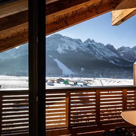 Bach Boutique Hotel 4*