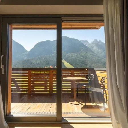 Bach Boutique Hotel 4*
