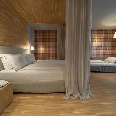 Bach Boutique 4*